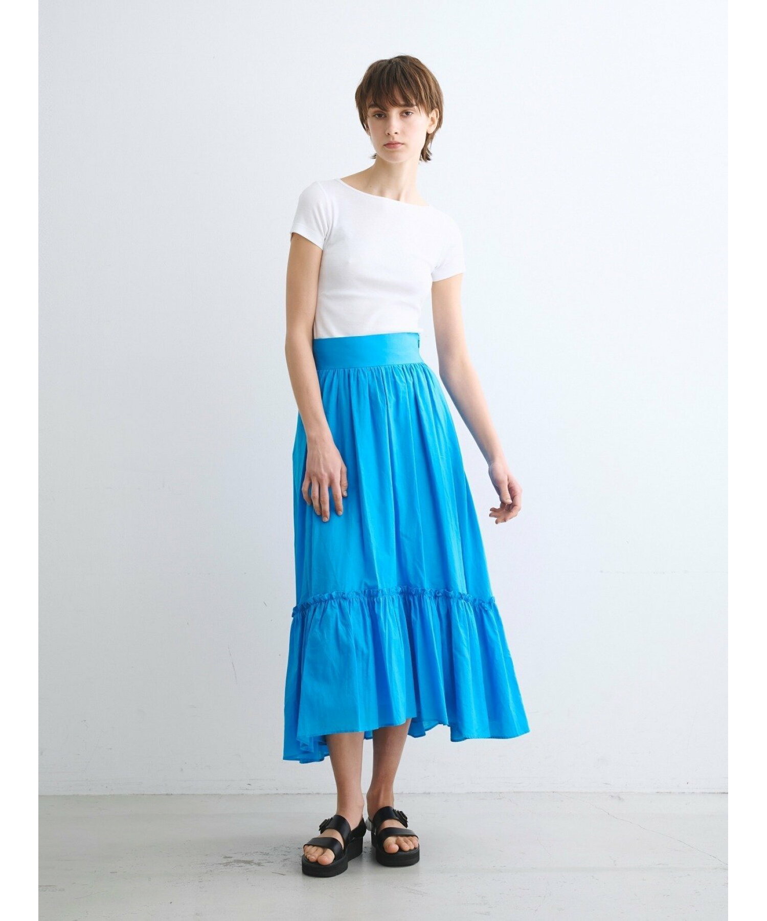 Feather lawn skirt